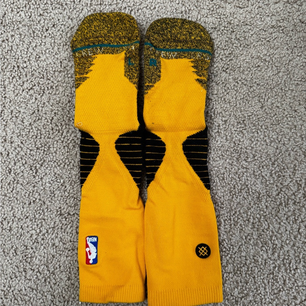 Stance Fusion 559 NBA Men’s Crew Basketball Socks Yellow Large 8-12